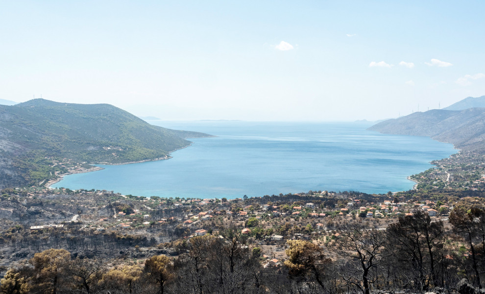 ΤΟ ΚΑΤΑΣΤΡΟΦΙΚΟ ΠΕΡΑΣΜΑ ΤΗΣ ΠΥΡΚΑΓΙΑΣ ΣΤΟ ΠΟΡΤΟ ΓΕΡΜΕΝΟ (ΘΕΟΔΩΡΟΣ ΝΙΚΟΛΑΟΥ/EUROKINISSI)