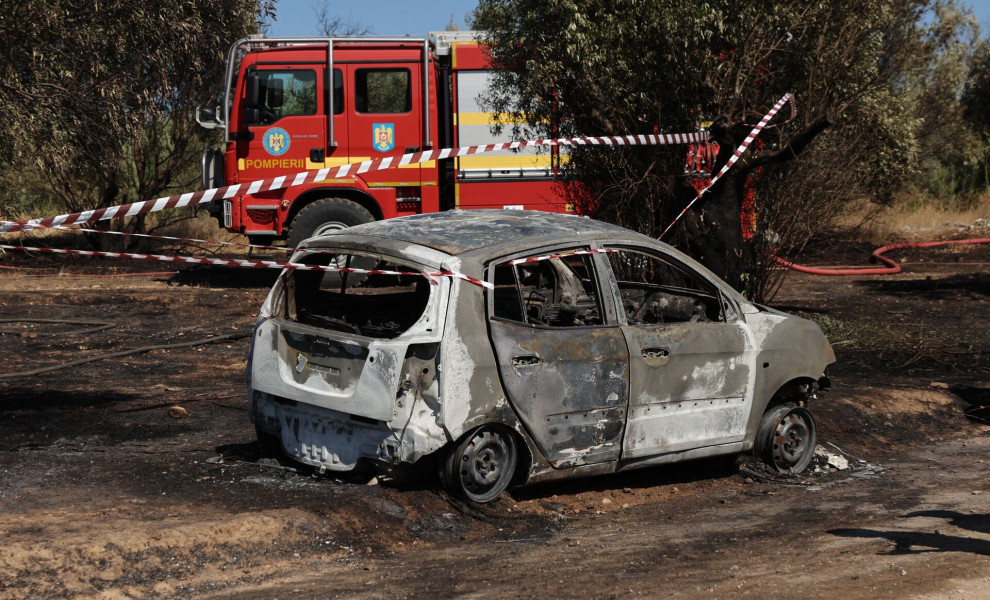 ΕΝΤΟΠΙΣΜΟΣ ΑΠΟ ΤΗΝ ΠΥΡΟΣΒΕΣΤΙΚΗ ΣΟΡΟΥ ΑΓΝΩΣΤΩΝ ΣΤΟΙΧΕΙΩΝ ΕΝΤΟΣ ΙΧ ΑΥΤΟΚΙΝΗΤΟΥ ΚΑΤΑ ΤΗ ΔΙΑΡΚΕΙΑ ΚΑΤΑΣΒΕΣΗΣ ΠΥΡΚΑΓΙΑΣ ΣΤΗΝ ΠΕΡΙΟΧΗ ΗΜΕΡΟΣ ΠΕΥΚΟΣ ΣΤΑ ΣΠΑΤΑ
(ΦΩΤΟ: INTIME NEWS / ΛΙΑΚΟΣ ΓΙΑΝΝΗΣ)