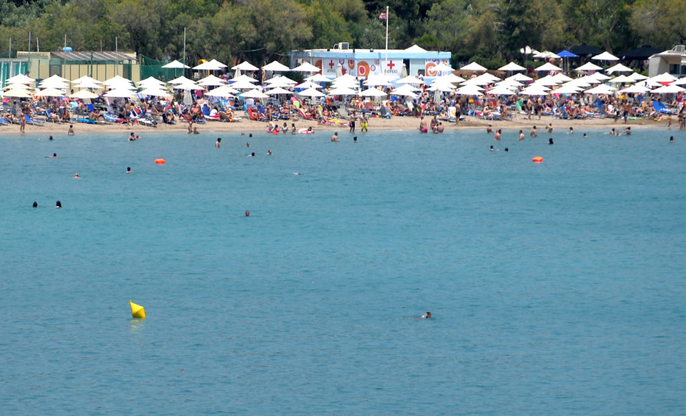 Βουλιαγμένη: Νεκρός 82χρονος μετά από καβγά για μια ξαπλώστρα
