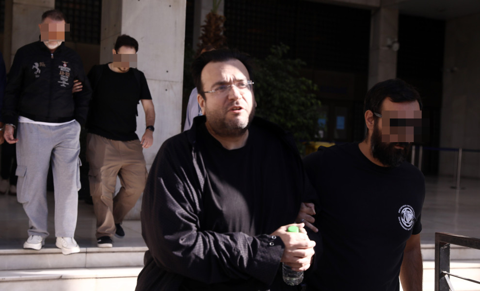 Καμπούρης: «Πάω να πάρω 10 χιλιαρικάκια και έρχομαι μανάρι μου»