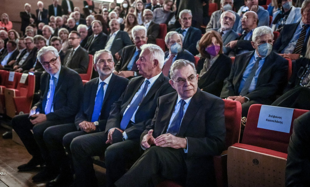 Η άδεια καρέκλα με το όνομα του Στέφανου Κασσελάκη/φωτό eurokinissi