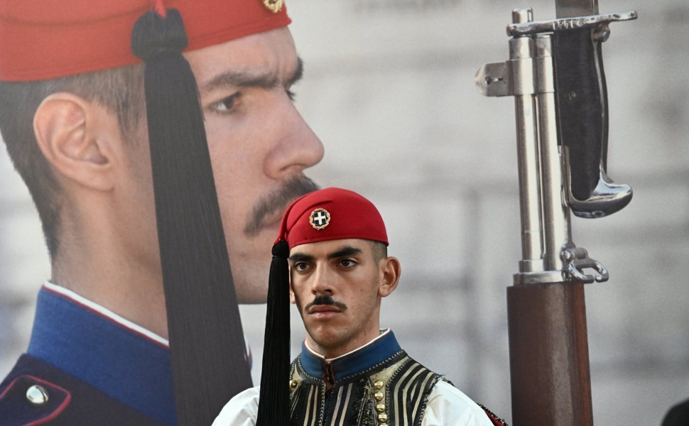 Εύζωνας της Προεδρικής Φρουράς / Eurokinissi Εύζωνας της Προεδρικής Φρουράς / Eurokinissi