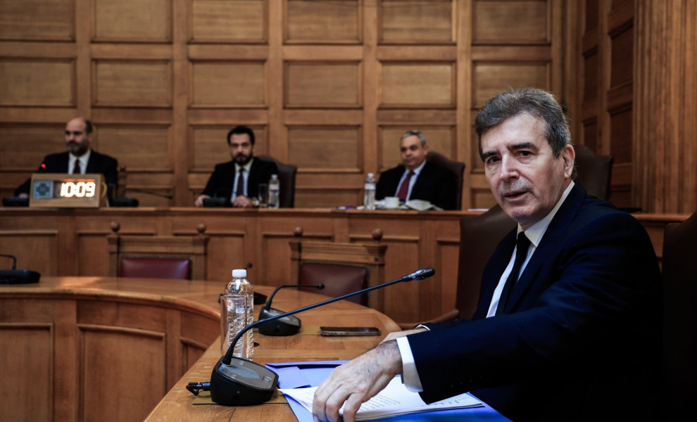 Ο Μιχάλης Χρυσοχοΐδης στην εξεταστική για τα Τέμπη. Φωτό: ΓΙΩΡΓΟΣ ΚΟΝΤΑΡΙΝΗΣ/EUROKINISSI