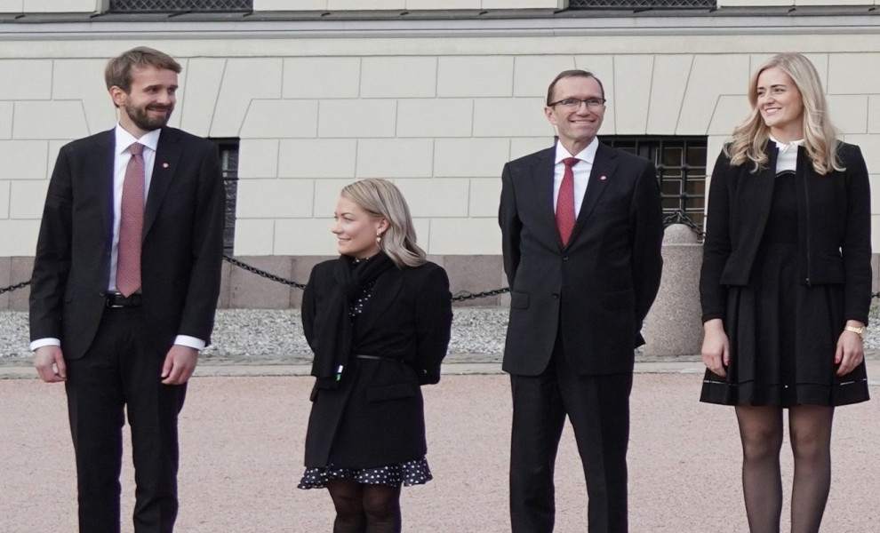 Δεύτερη από αριστερά η Σάντρα Μπορτς / Φωτ.: ΕΡΑ, ΑΠΕ-ΜΠΕ