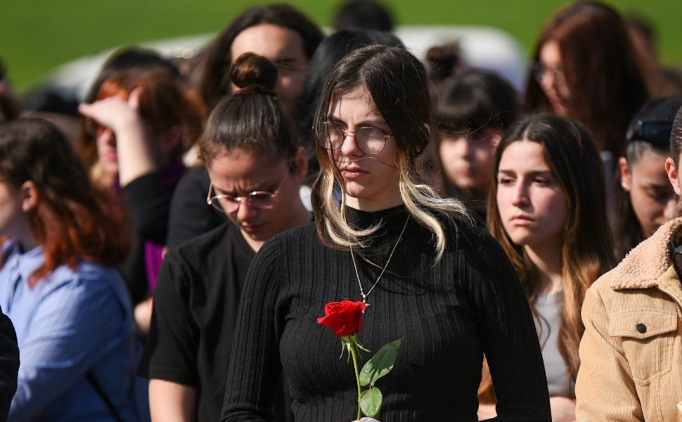 Συγκέντρωση μνήμης στα Τέμπη / Onlarissa Συγκέντρωση μνήμης στα Τέμπη / Onlarissa