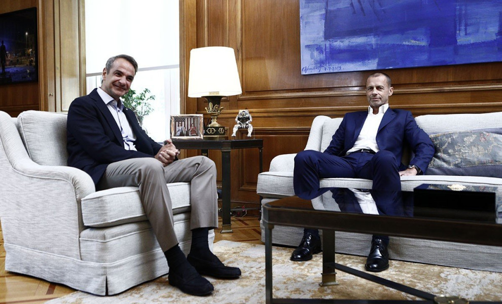 Συνάντηση του Πρωθυπουργού Κυριάκου Μητσοτάκη με τον Πρόεδρο της UEFA, Aleksander Ceferin στο Μέγαρο Μαξίμου, Τετάρτη 16 Αυγούστου 2023. (ΣΩΤΗΡΗΣ ΔΗΜΗΤΡΟΠΟΥΛΟΣ/EUROKINISSI)