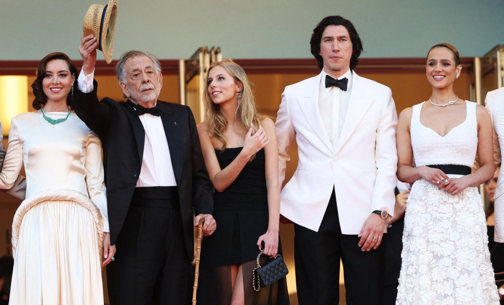 Ο Φράνσις Φορντ Κόπολα με το καστ του Megalopolis στις Κάννες / REUTERS