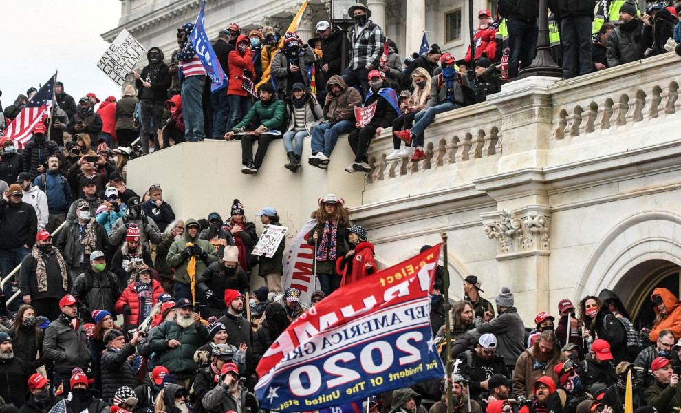 Οι υποστηρικτές του Τραμπ διαμαρτύρονται κατά τη διάρκεια συγκέντρωσης Stop the Steal στο Καπιτώλιο των ΗΠΑ / φωτ. αρχείου Reuters