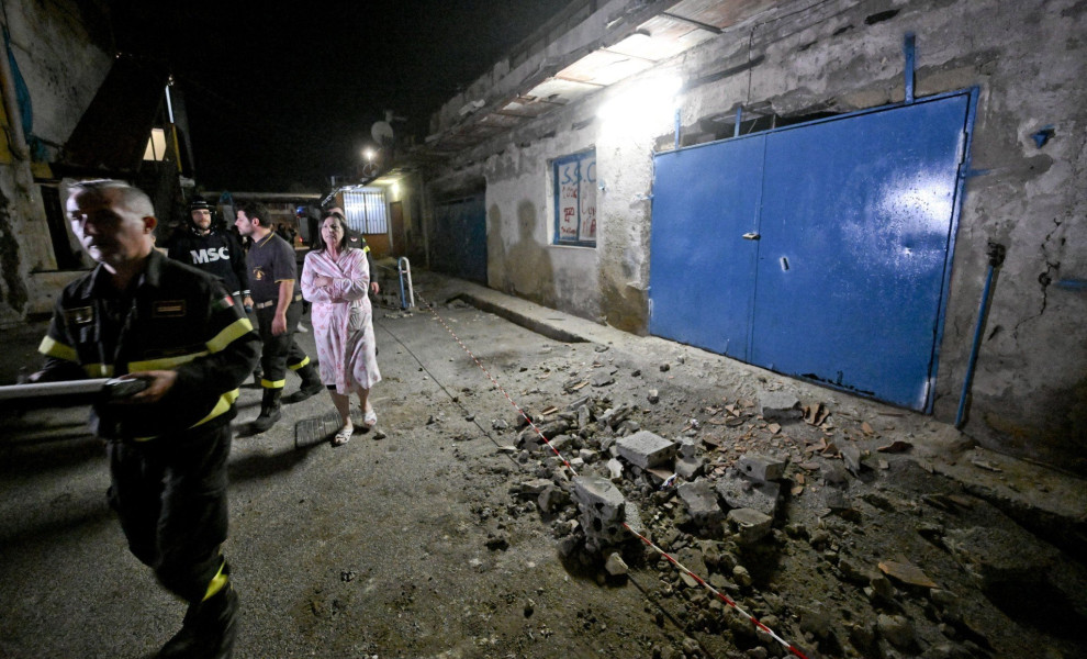 Aλλεπάλληλες δονήσεις στα Φλεγραία Πεδία / Φωτογραφία αρχείου ΑΠΕ - EPA