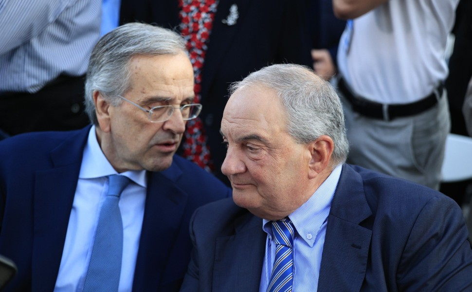 Κώστας Καραμανλής και Αντώνης Σαμαράς στο συνέδριο της ΝΔ / Eurokinissi Κώστας Καραμανλής και Αντώνης Σαμαράς στο συνέδριο της ΝΔ / Eurokinissi