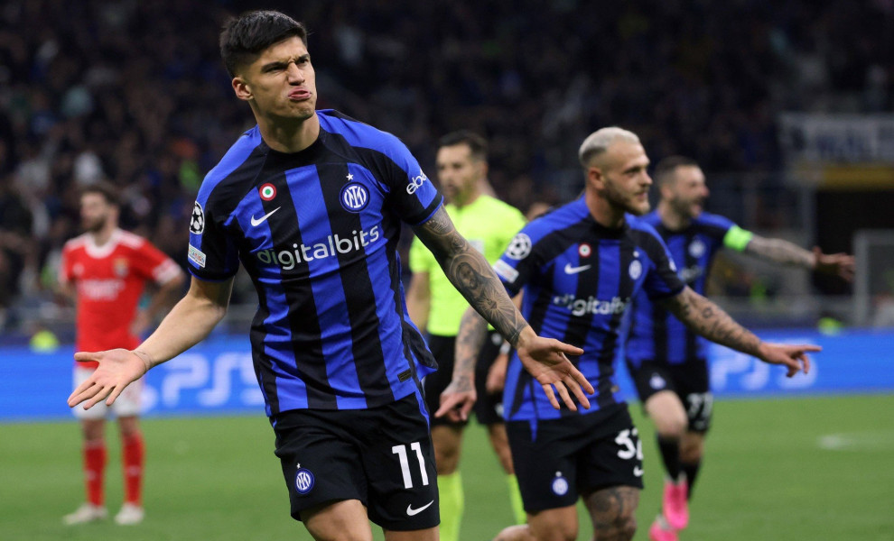 ΑΠΕ - ΜΠΕ ΑΠΕ - ΜΠΕ