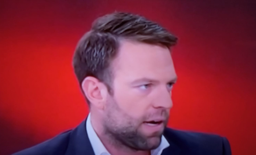 Ο Στέφανος Κασσελάκης με νέο look επέστρεψε από τις Ηνωμένες Πολιτείες