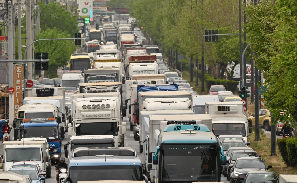 Κίνηση στους δρόμους της Αττικής / Intime Κίνηση στους δρόμους της Αττικής / Intime