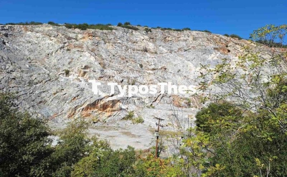 φωτογραφία TyposThes φωτογραφία TyposThes