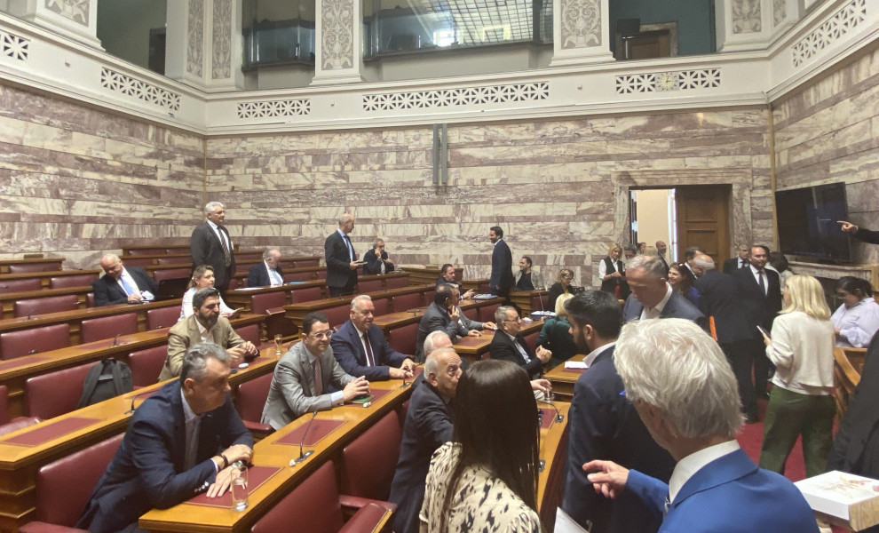 Το ραντεβού του κ. Παπαθανάση με βουλευτές της ΝΔ/Flash.gr