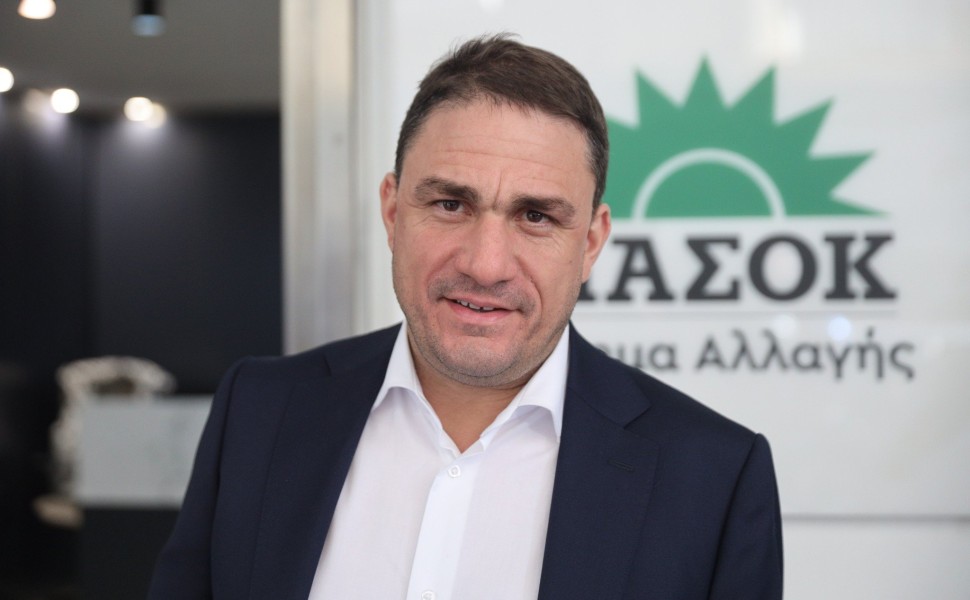 Ο εκπρόσωπος Τύπου του Εκπροσώπου Τύπου ΠΑΣΟΚ-Κινήματος Αλλαγής, Κώστας Τσουκαλάς, Γιάννης Παναγόπουλος/Eurokinissi Ο εκπρόσωπος Τύπου του Εκπροσώπου Τύπου ΠΑΣΟΚ-Κινήματος Αλλαγής, Κώστας Τσουκαλάς, Γιάννης Παναγόπουλος/Eurokinissi