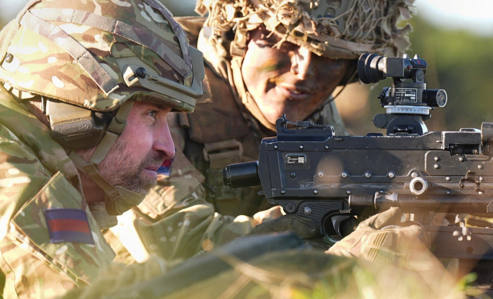 Ο πρίγκιπας Ουίλιαμ επισκέφθηκε μονάδα του στρατού / Reuters