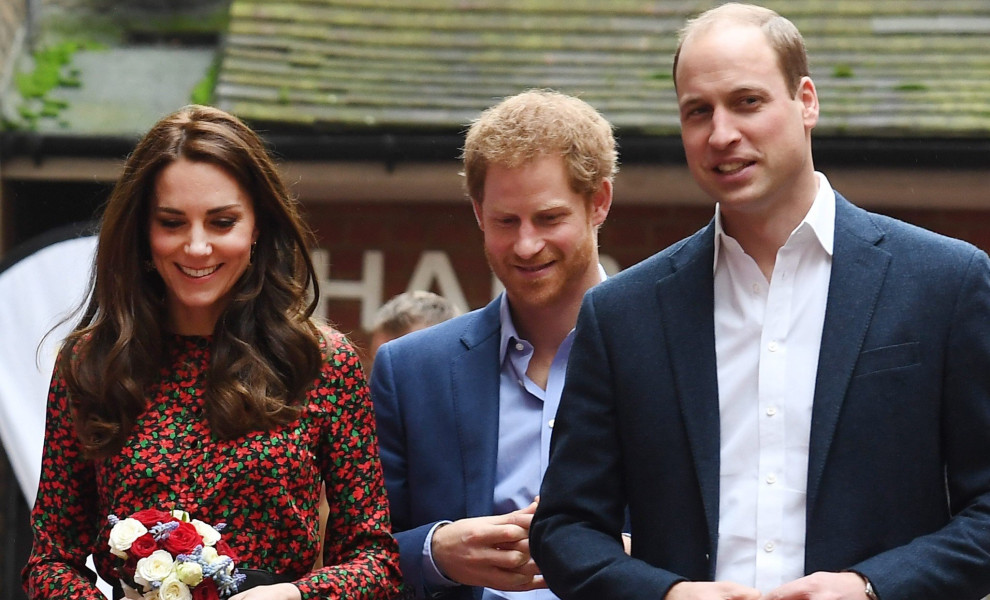 Η πριγκίπισσα Κέιτ με τον Χάρι και τον σύζυγό της πρίγκιπα Ουίλιαμ / Φωτογραφία αρχείου ΑΠΕ - EPA