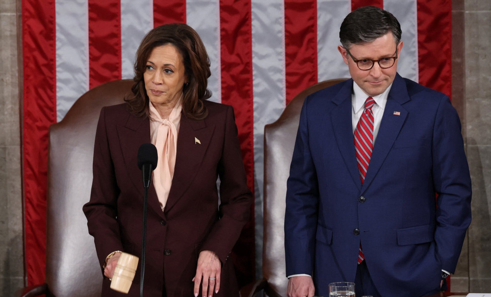 Η Κάμαλα Χάρις επικυρώνει τη νίκη Τραμπ στις εκλογές / Reuters