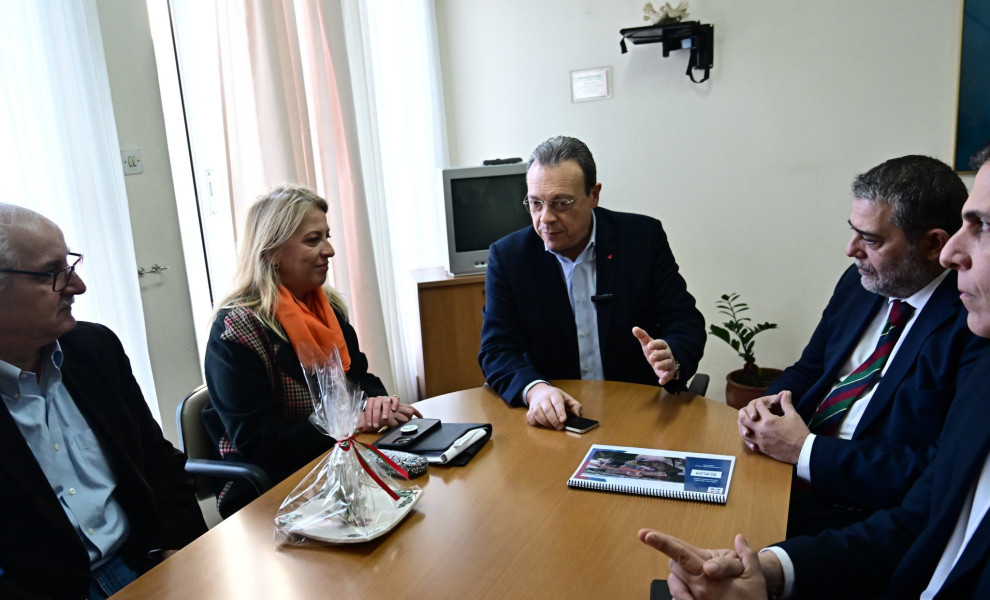 Ο Σωκράτης Φάμελλος στο Εθνικό Κέντρο Αποκατάστασης / Φωτ.: Eurokinissi