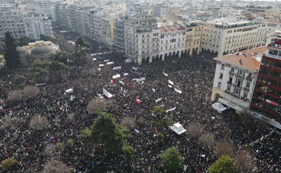 Στιγμιότυπο από το συλλαλητήριο στη Θεσσαλονίκη για την τραγωδία των Τεμπών/INTIME Στιγμιότυπο από το συλλαλητήριο στη Θεσσαλονίκη για την τραγωδία των Τεμπών/INTIME