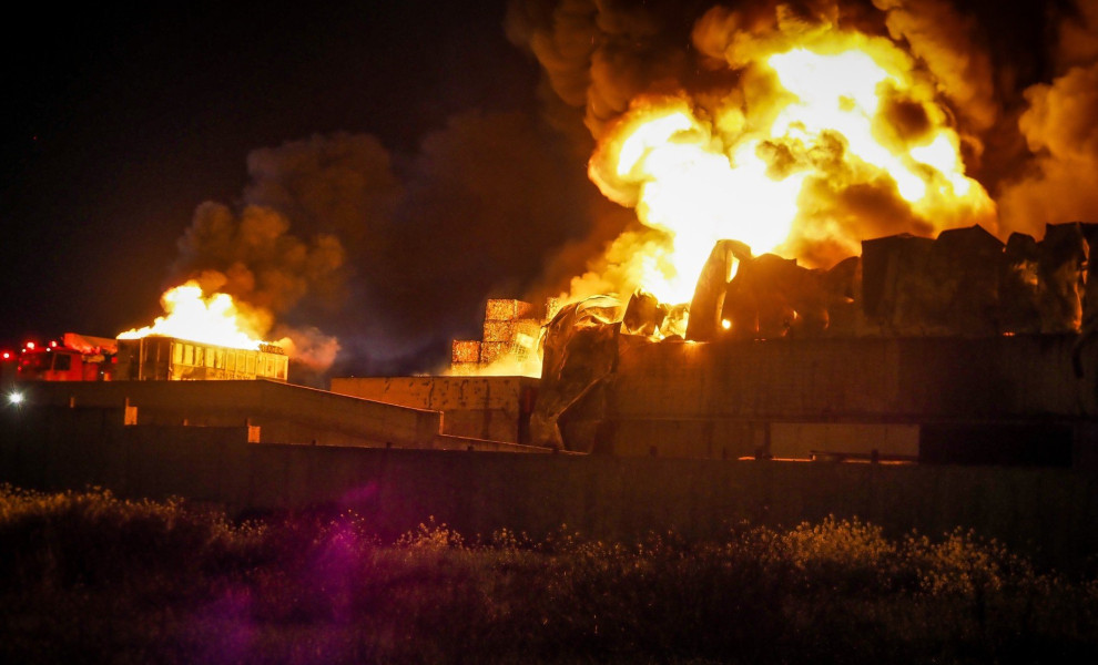 Φωτιά σε εργοστάσιο στη Ριτσώνα / Eurokinissi