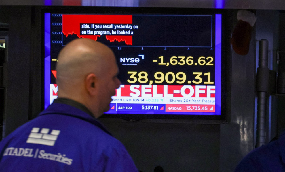 Χάος με την πτώση στα χρηματιστήρια σε όλο τον κόσμο / Reuters