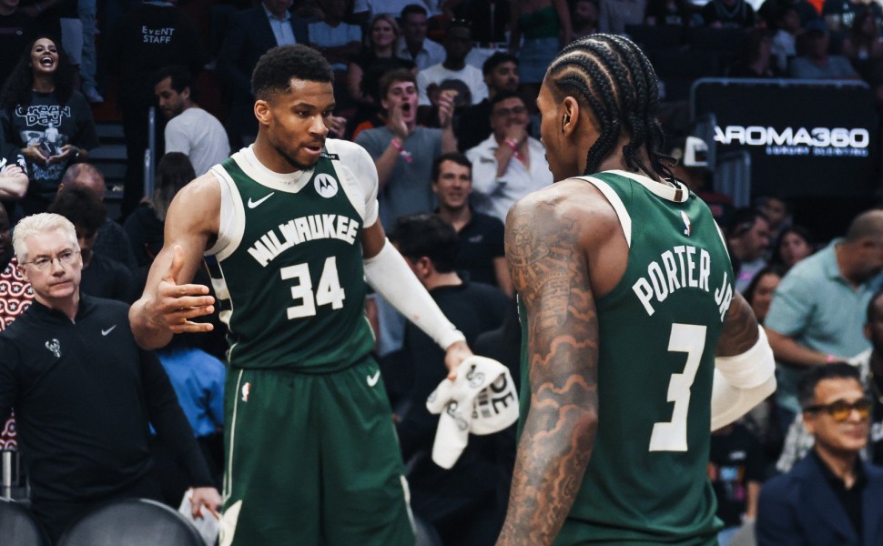X (@Bucks)