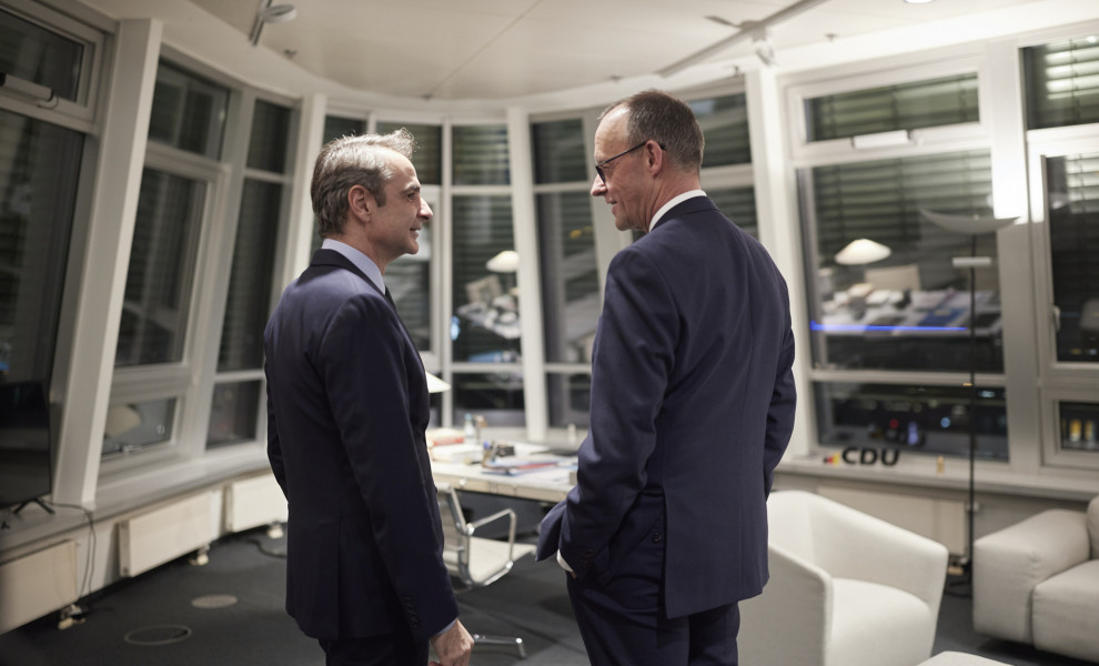 Μητσοτάκης και Μερτς στη σύνοδο του ΕΛΚ τον Ιανουάριο στο Βερολίνο / Φωτ. Γραφείο Τύπου Πρωθυπουργού