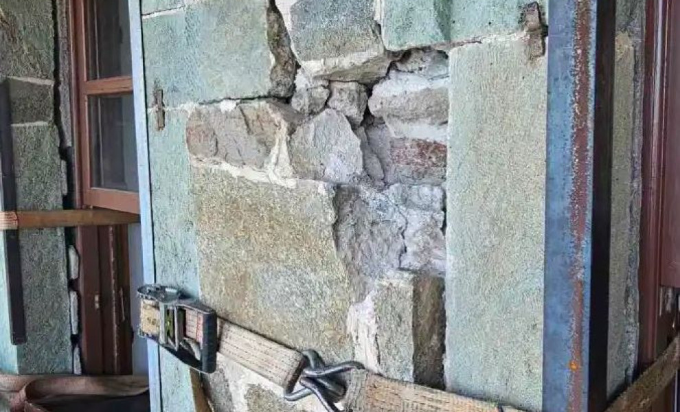 Kαταστροφές στη βόρεια πτέρυγα της Ιεράς Μονής Σίμωνος Πέτρα/Φωτ. THESSTODAY.GR