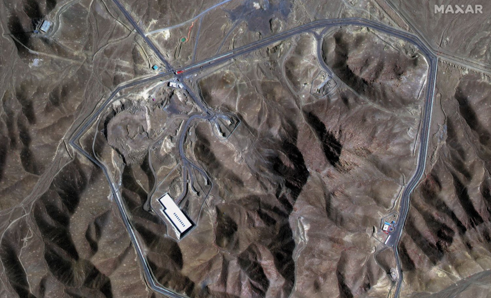 Η βομβαρδισμένη από τις ΗΠΑ πυρηνική εγκατάσταση του Ιράν στο Φορντόν/Φωτ. ΑΠΕ-ΜΠΕ