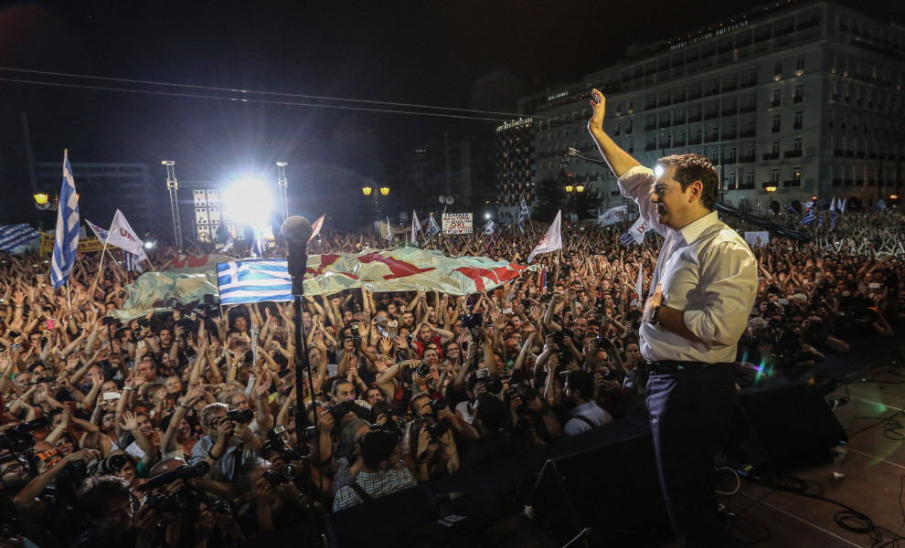 Ο Αλ. Τσίπρας στη συγκέντρωση υπέρ του ΟΧΙ στην πλατεία Συντάγματος στις 3 Ιουλίου του 2015 / Eurokinissi