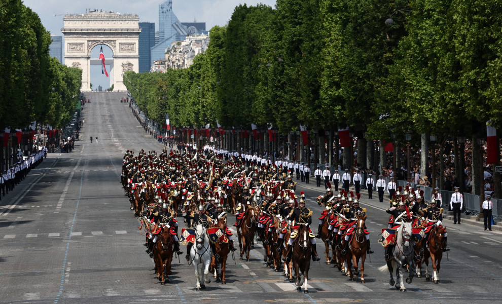 Η στρατιωτική παρέλαση στο Παρίσι για την «Ημέρα της Βαστίλης» / Reuters