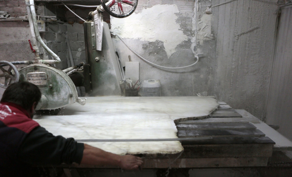 Εργασία με ηλεκτρικό τροχό / Eurokinissi (φωτογραφία αρχείου)