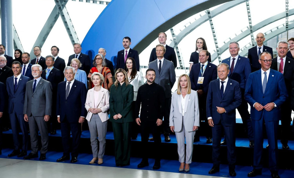 Ο Βολοντίμιρ Ζελένσκι με τους ευρωπαίους ηγέτες/Φωτ. αρχείου ΑΠΕ-ΜΠΕ