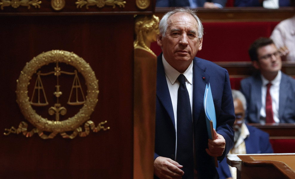 Ο Φρανσουά Μπαϊρού (φωτο: ΑΠ-ΜΠΕ/EPA/YOAN VALAT)