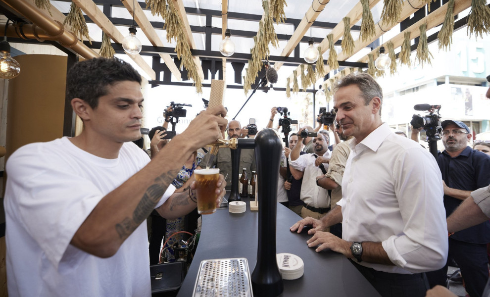 Ο Κυριάκος Μητσοτάκης στα περίπτερα της ΔΕΘ τον Σεπτέμβριο του 2024 / Γραφείο Τύπου Πρωθυπουργού