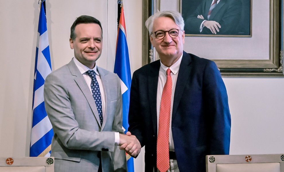 Χάρης Δούκας και Μιχάλης Πικραμένος δίνουν τα χέρια για το κτίριο του Παλαιού Εθνικού Τυπογραφείου (Eurokinissi)