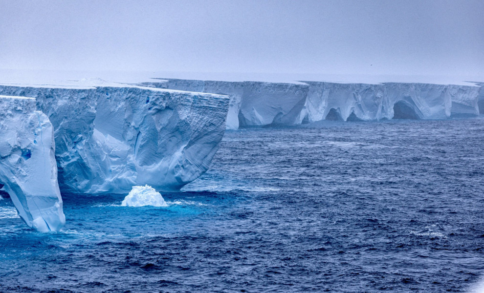 Το παγόβουνο Α23a (Rob Suisted - http://naturespic.com/via REUTERS)