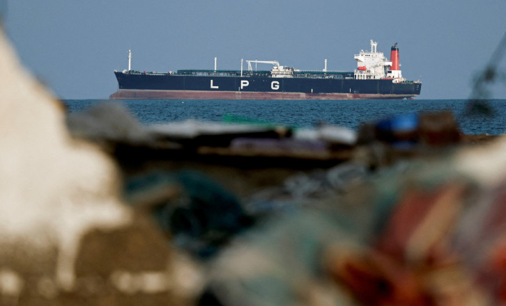 Φρουροί της Επανάστασης: Απειλούν με πλήρη αποκλεισμό του Ορμούζ αν χτυπηθούν ενεργειακές υποδομές