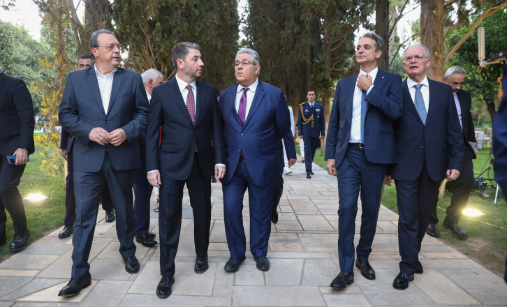 Πού θα κάνουν Πάσχα οι πολιτικοί αρχηγοί - Ποιοι εγκαταλείπουν την πρωτεύουσα, ποιοι μένουν πίσω