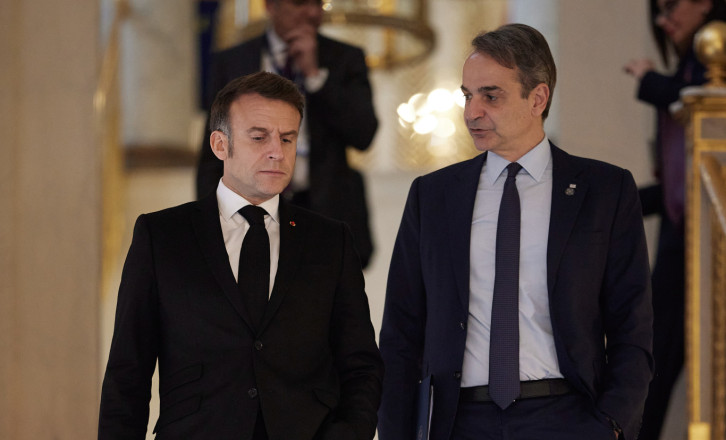Bloomberg: Σε ανανέωση της αμυντικής συμφωνίας προχωρούν Ελλάδα και Γαλλία