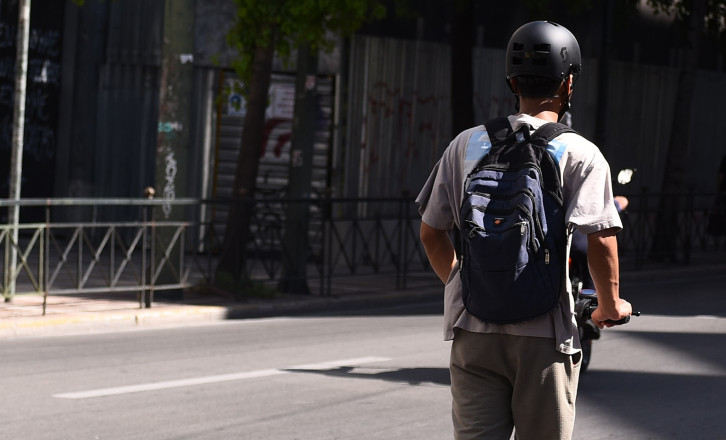 Τροχαίο με ηλεκτρικό πατίνι στον Ασπρόπυργο: Διασωληνωμένος ο 12χρονος - Πώς συγκρούστηκε με IX