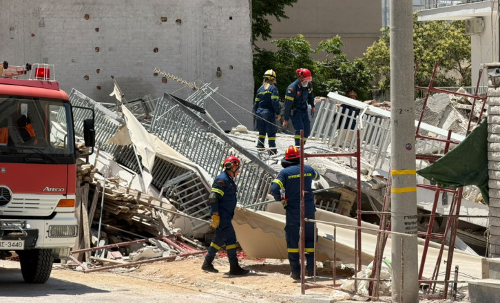 Πετράλωνα: Έκαναν εργασίες και πείραξαν τα θεμέλια διπλανού κτιρίου - Προσαγωγή ιδιοκτητών-μηχανικών