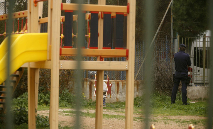 Συναγερμός στην Κυψέλη: Χειροπέδες σε 59χρονο που αυνανιζόταν έξω από παιδική χαρά