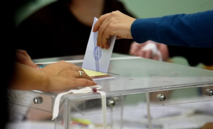 Alco: Στο 25,1% η ΝΔ - Έπεσε το ποσοστό πολιτών που θα ψήφιζε ένα νέο κόμμα, «αγκάθι» η ακρίβεια