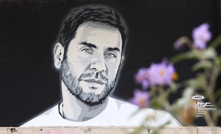 «Μυδρίαση - Τι κάνω;» Οι αναζητήσεις στο κινητό που «καίνε» τους γιατρούς για τον θάνατο Μαζωνάκη