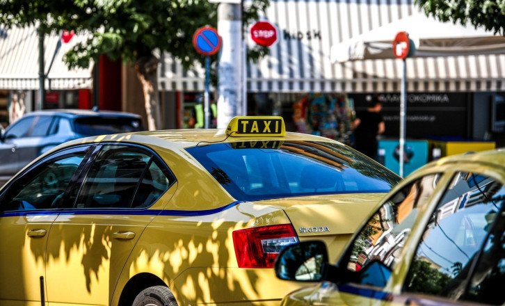 Στη φυλακή ο 35χρονος που δάγκωσε και έκοψε το αυτί οδηγού ταξί - «Φρέναρε και χτύπησα το κεφάλι»