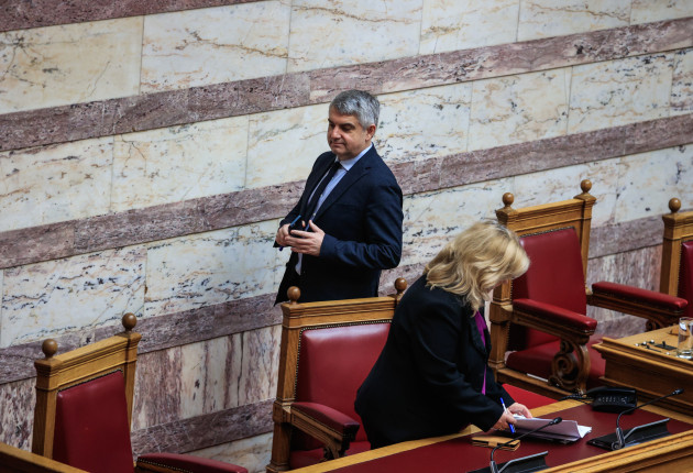 Οδυσσέας Κωνσταντινόπουλος: Γιατί μετά την διαγραφή χάνει και τη θέση αντιπροέδρου της Βουλής