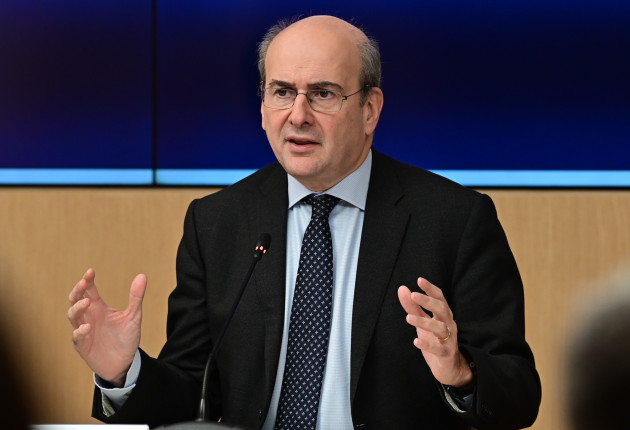 Χατζηδάκης: «Υπάρχουν βίντεο όπου ο Τσίπρας αστειεύεται για τις μολότοφ - Η βία δεν έχει χρώμα»